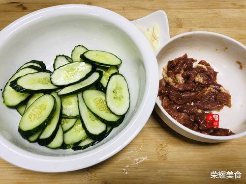 饭饭来了吃瓜,吃瓜群众狂欢时刻！